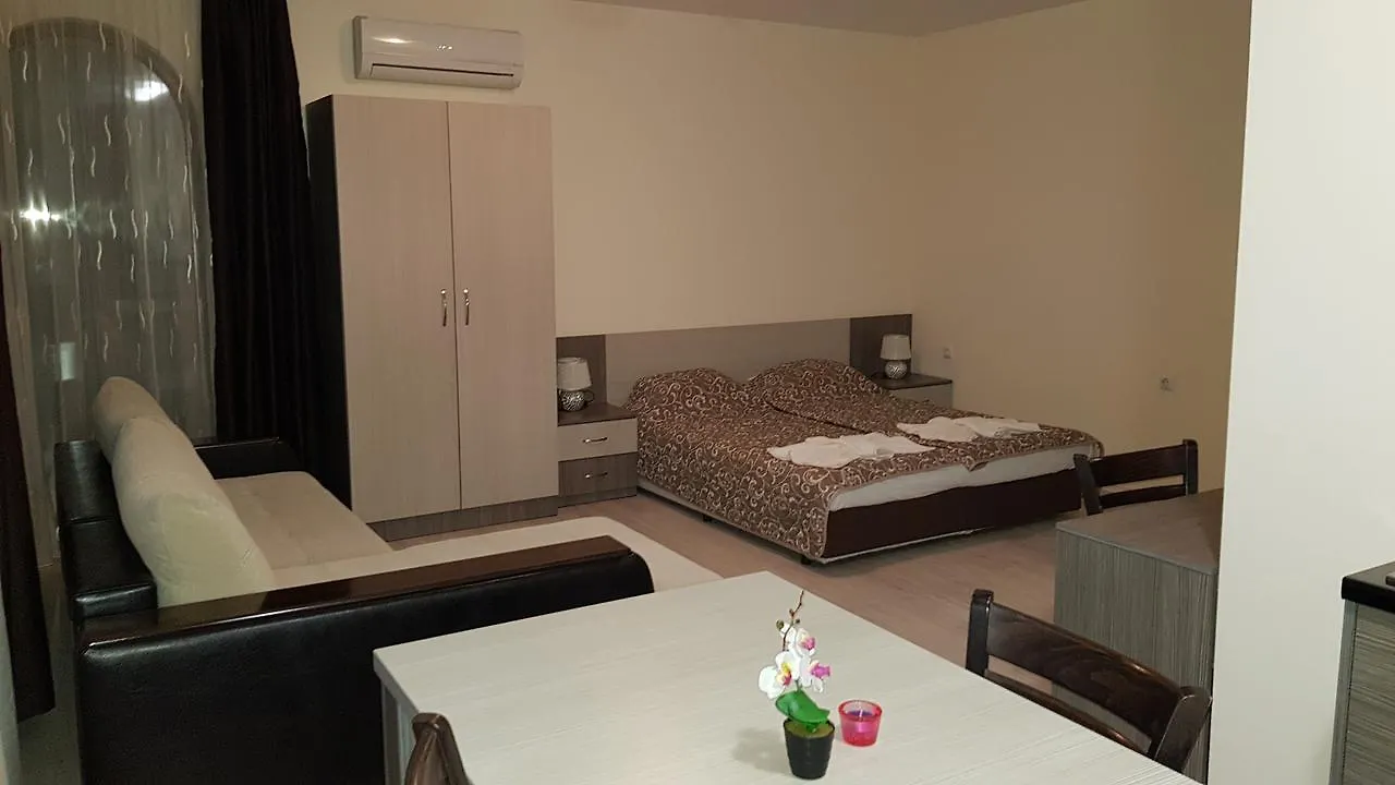 Brilliant Aparthotel Sozopol 0*,